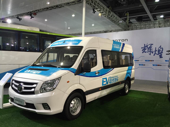 雅諾純電動產品亮相車展現場 引領綠色商務出行新風向 雅諾純電動產品